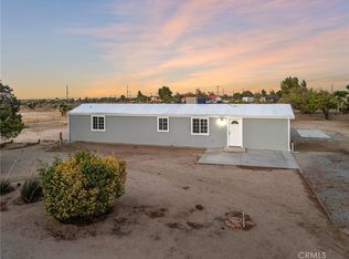 9561 Middleton Rd, Phelan, CA 92371