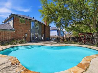 1520 Warwick Dr, Mansfield, TX 76063