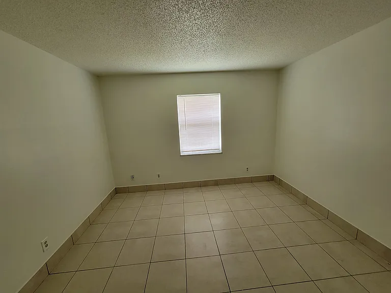 3419 SE Iris St — Photo 14