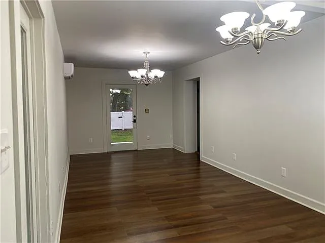 35283 Fleetwood Dr — Photo 11