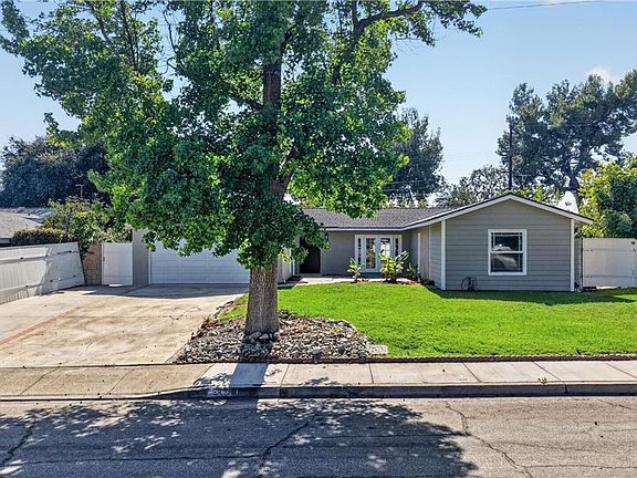 3rd image of 547 Converse Ave