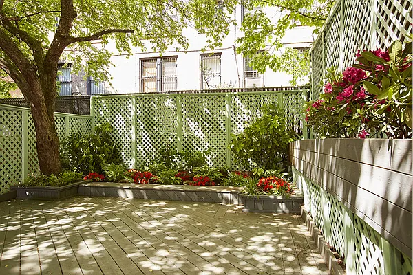 Sold by Stribling | media 19