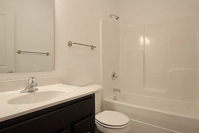 1029 Manitou Trl — Photo 13