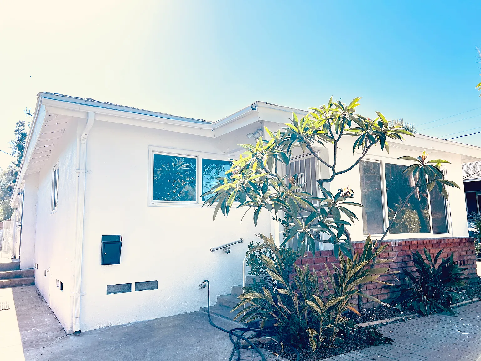 5 bed, 1668 sqft, $3,500 — Photo 1