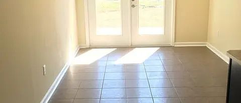 5th image of 2063 NW 76th Pl