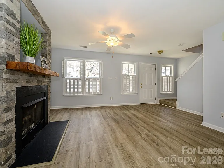 8327 Brickle Ln — Photo 6