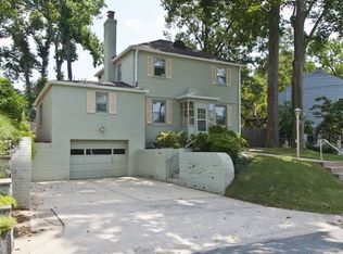 8303 Ellingson Dr, Chevy Chase, MD 20815