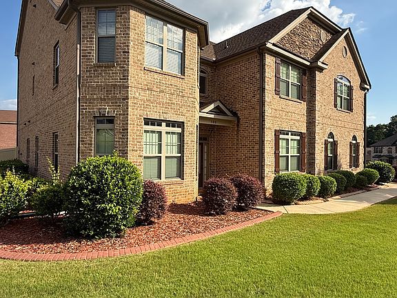 3rd image of 105 Waypoint Dr