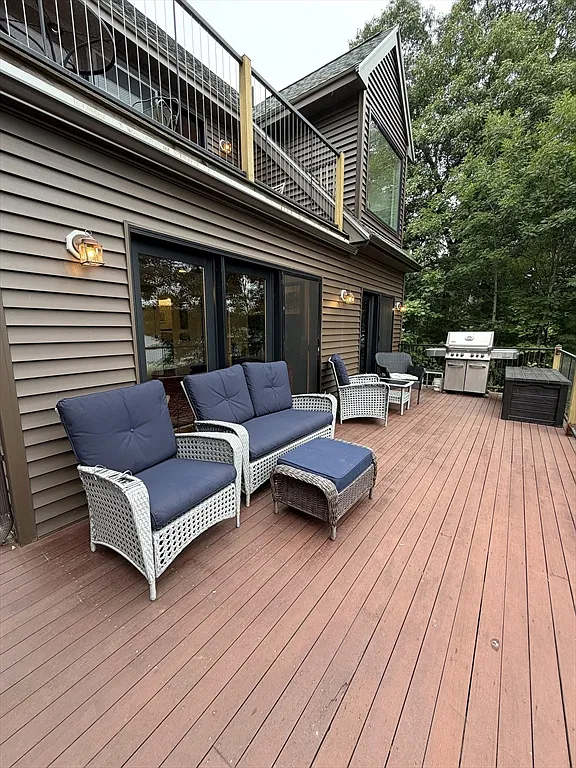 2 bed, 2.5 bath, 1540 sqft, $5,500 — Photo 3