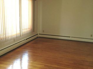 85 Birchwood Dr, Cranston, RI 02920