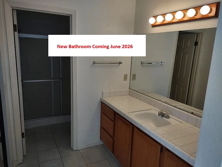985 Bluebell Way — Photo 3