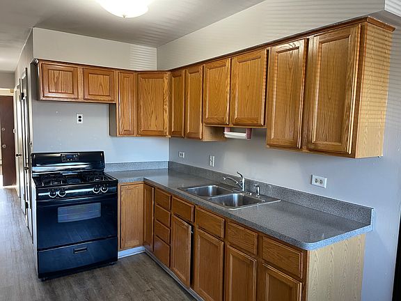 2nd image of 3856 W 124th St #3E