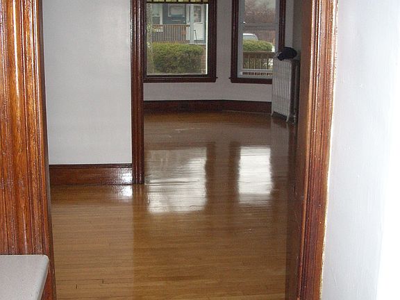 3rd image of 13 E Kidder St #1