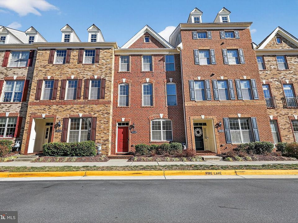 1st image of 22540 Cambridgeport Sq