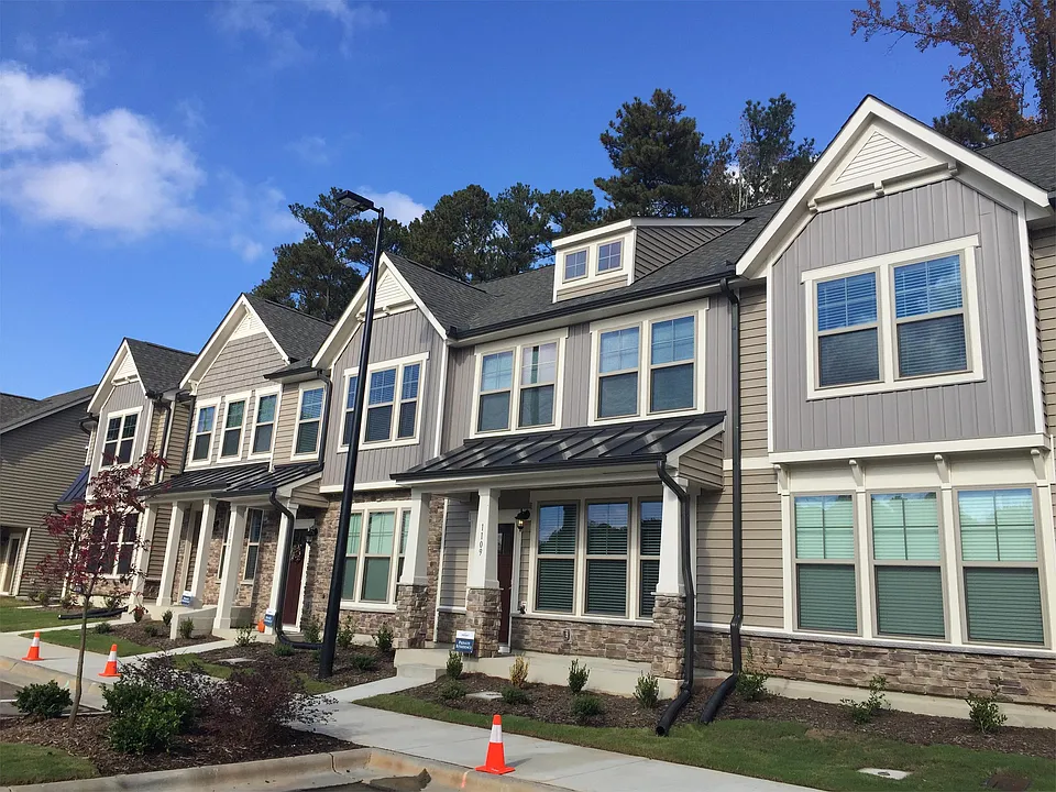1105 Metropolitan Dr