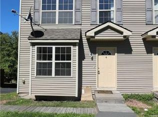 8 Westfield Ct, Rock Hill, NY 12775