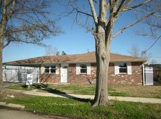 3313 Volpe Dr, Chalmette, LA 70043