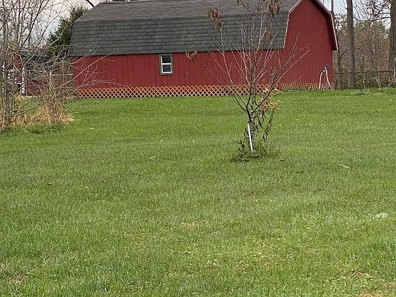 5th image of 108 Dewitt Dr