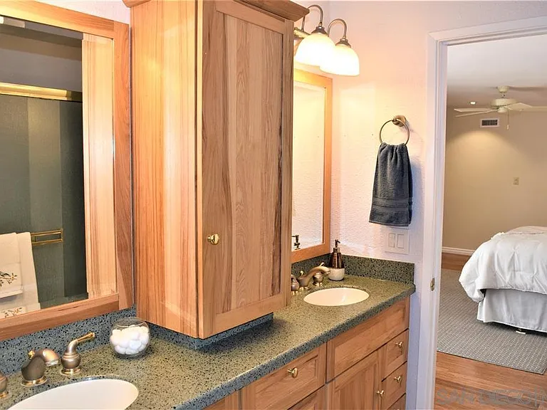 6647 Arundel Pl — Photo 10