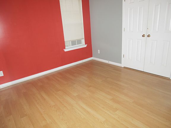 2nd image of 410 Yellow River Ln