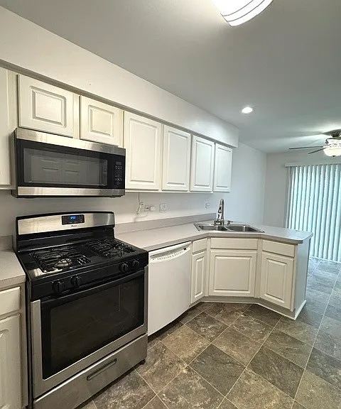 2479 Frost Dr — Photo 4