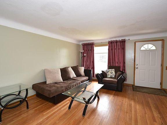 3rd image of 2906 Tuxedo Ave