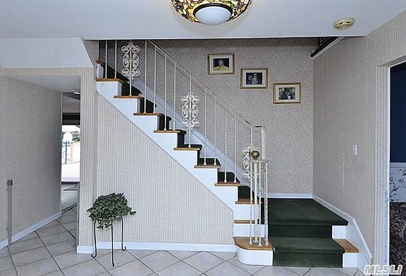 3rd image of 76 Lauren Ave
