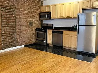 200 W 94th St APT 3, New York, NY 10025