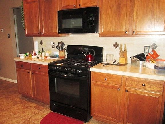2nd image of 124 Nursery Dr
