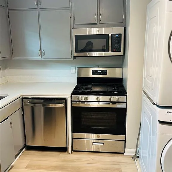 1455 Bryan Ave #B — Photo 8