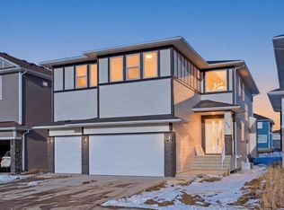 115 W Chelsea Channel, Chestermere, AB T1X 2T1