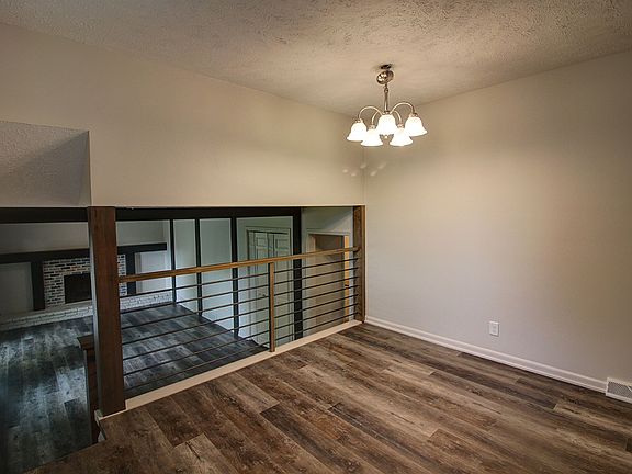 4th image of 21421 Shamrock Cir