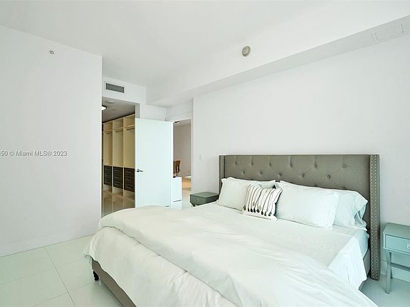 4th image of 900 Biscayne Blvd APT 5710