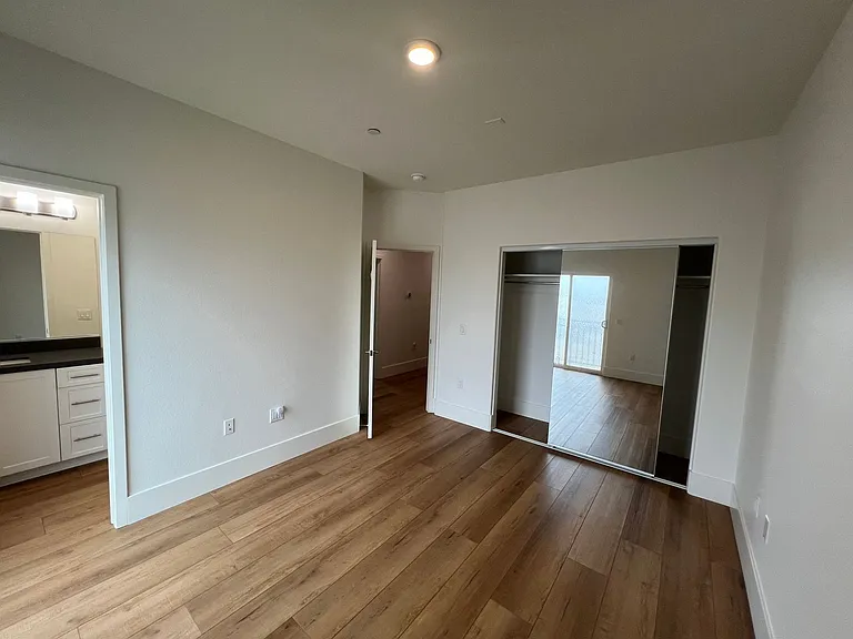 340 Rendar Ln — Photo 17