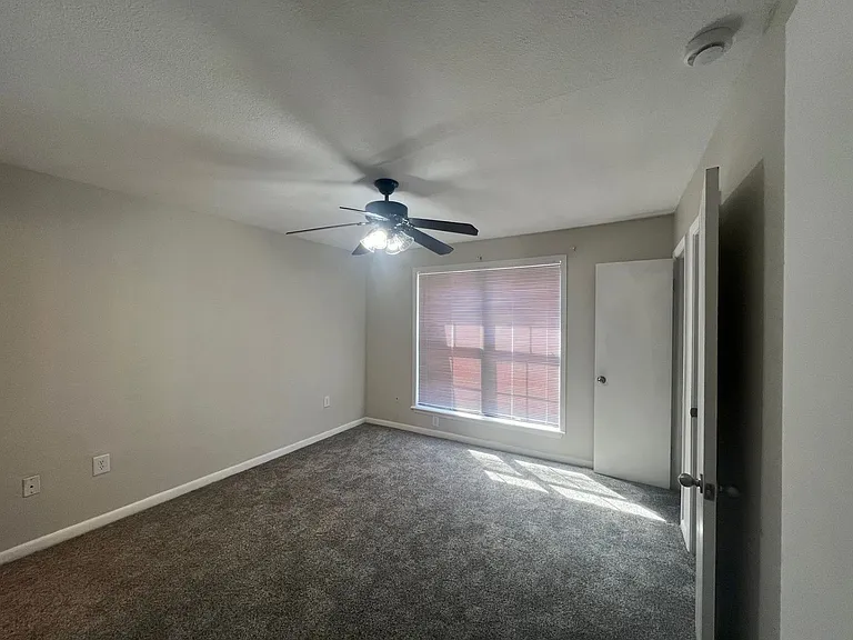 10286 W Winston Ave — Photo 11