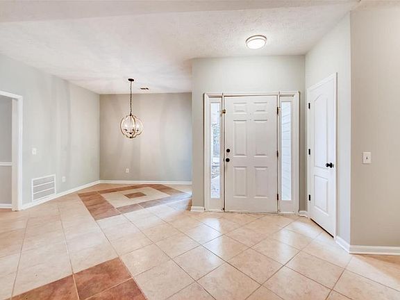3rd image of 1451 Omie Way