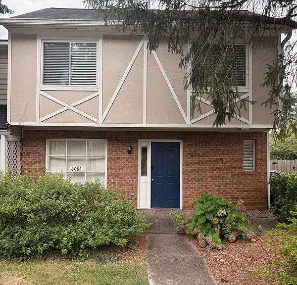 6085 Sand Wedge Cir NW — Photo 1