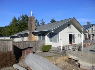 240 NE Shorebrook Dr, Tahuya, WA 98588