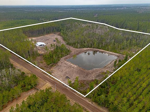 2nd image of 918 Chimney Rock Rd