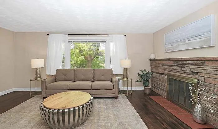 122 Puritan Dr — Photo 6