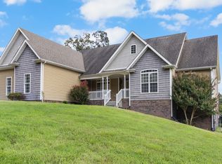 2420 Dunbar Rd, Woodlawn, TN 37191