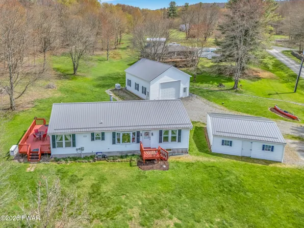 76 Meadowland Dr, Damascus, PA 18415