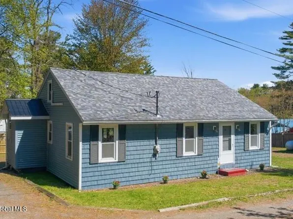 110 Pike St Extension, Broadalbin, NY 12025