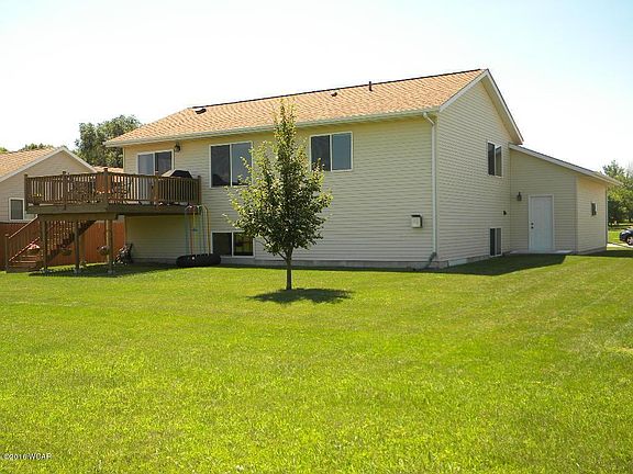3rd image of 504 Harriet Dr