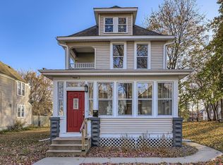 988 Reaney Ave, Saint Paul, MN 55106