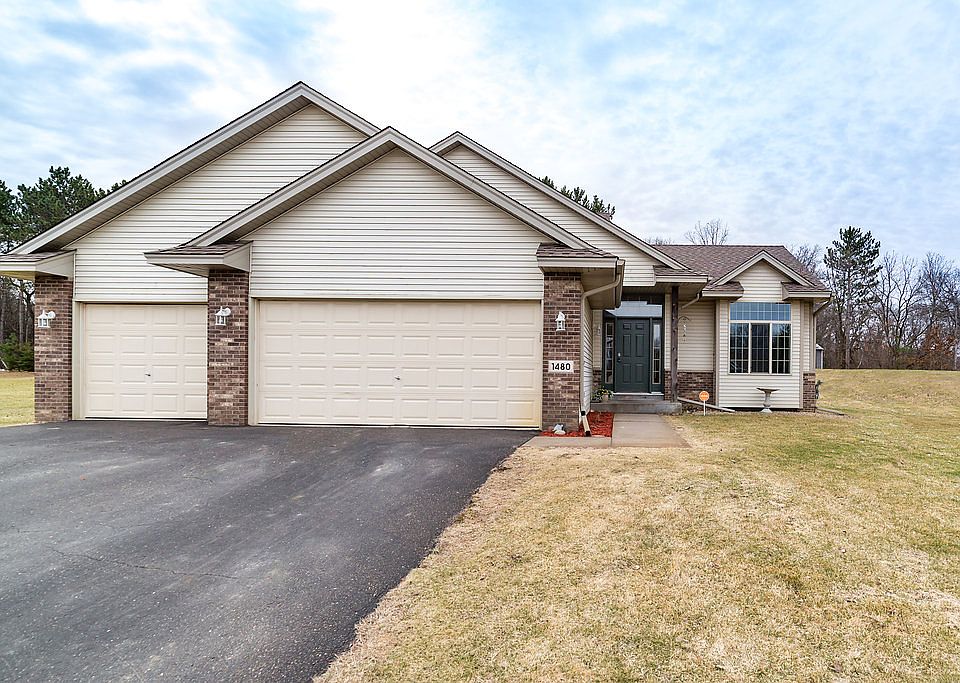1st image of 1480 229th Ln NE