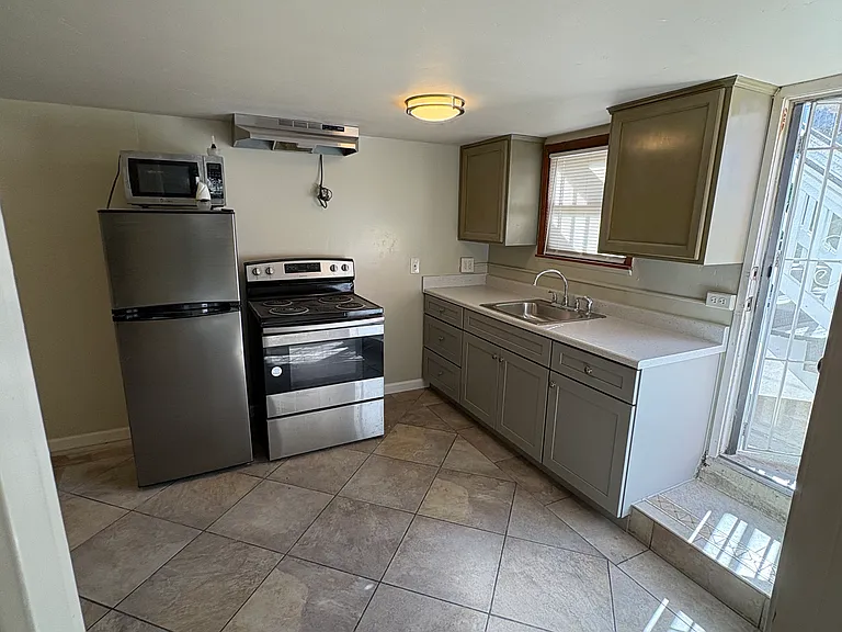 2516 N St #4 — Photo 17