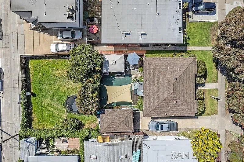 1st image of 1335 Hornblend St