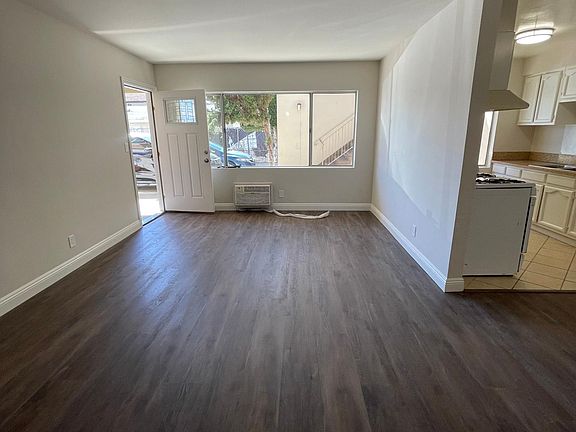 3rd image of 1425 S Marguerita Ave #G