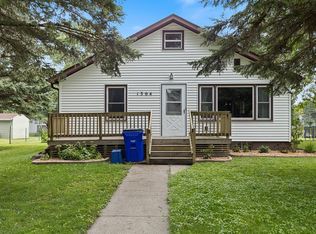 1304 10th St, Clarkfield, MN 56223